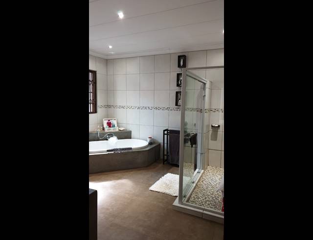 3 BEDROOM FREEHOLD SOLD IN WONDERBOOM SOUTH